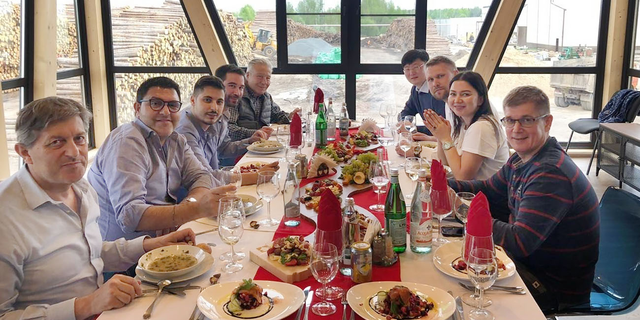  Визит Итальянских и Южно-Корейских бизнес-партнеров на завод Holz House в Лузе