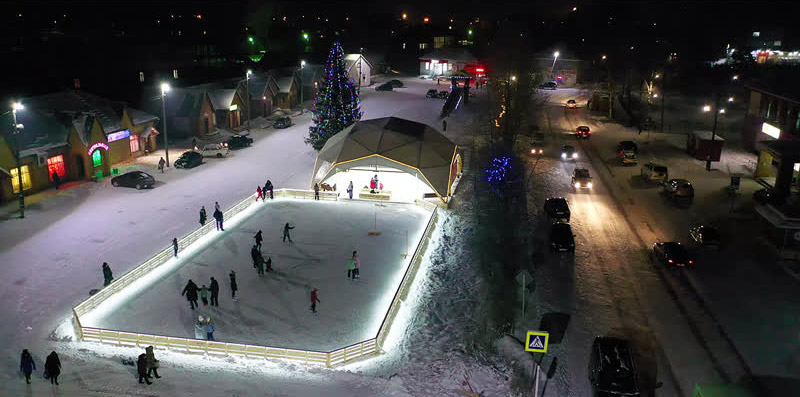 Holz House дарит жителям Лузы новый ледовый каток