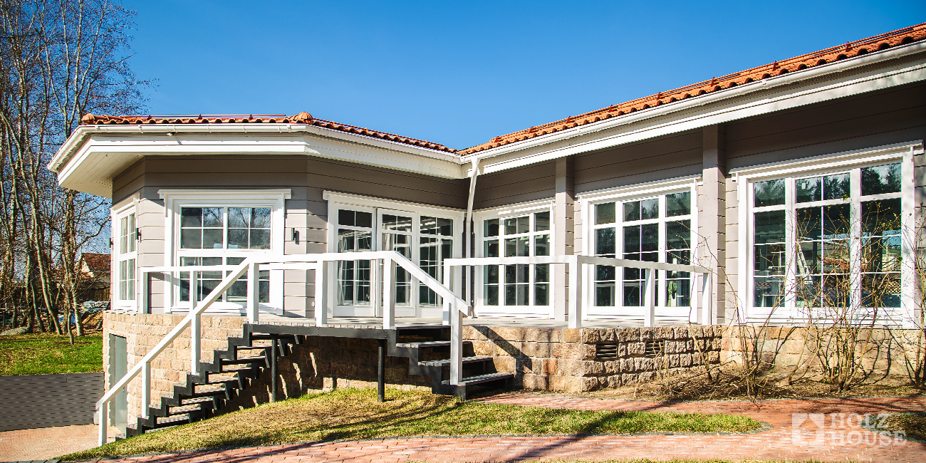 Установка обсады в деревянном доме