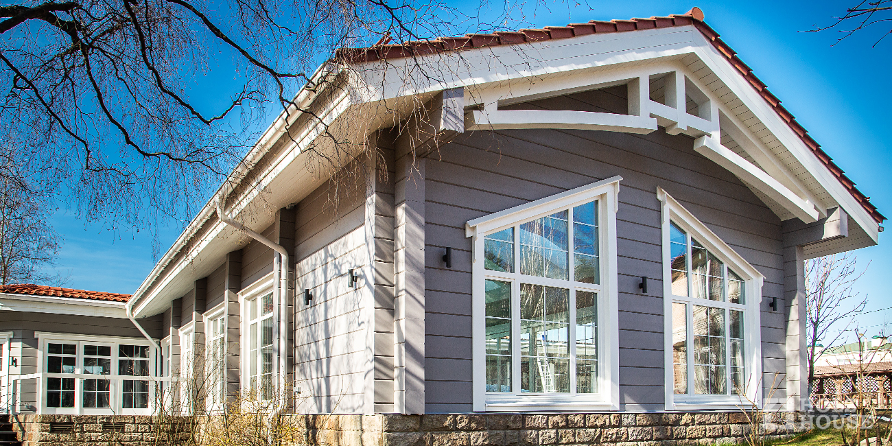 Окна в деревянном доме