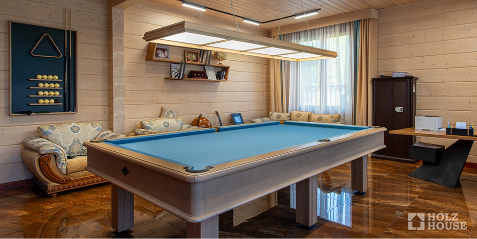 Бильярдная в загородном доме