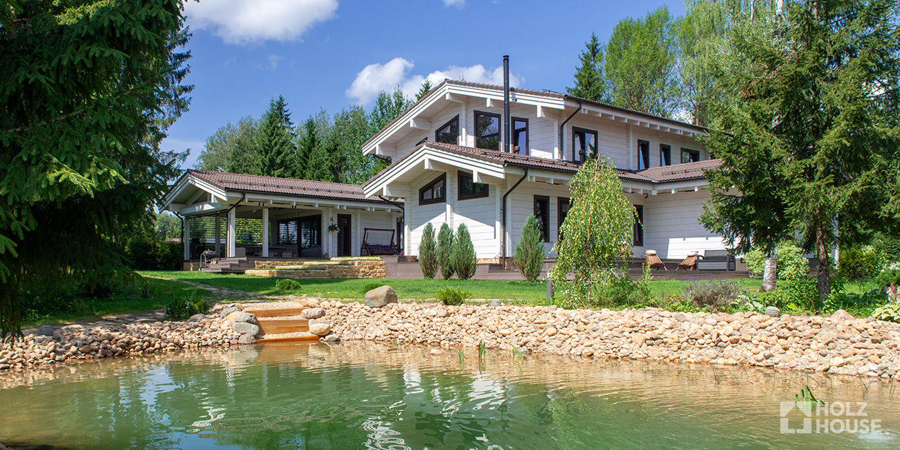 Пруд на участке загородного дома: строительство, обустройство и уход