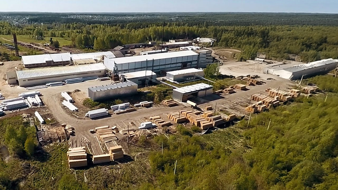 Производство клееного бруса от компании HOLZ HOUSE