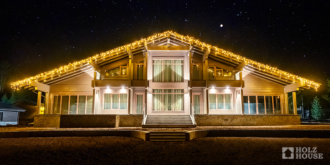 Подсветка фасада загородного дома