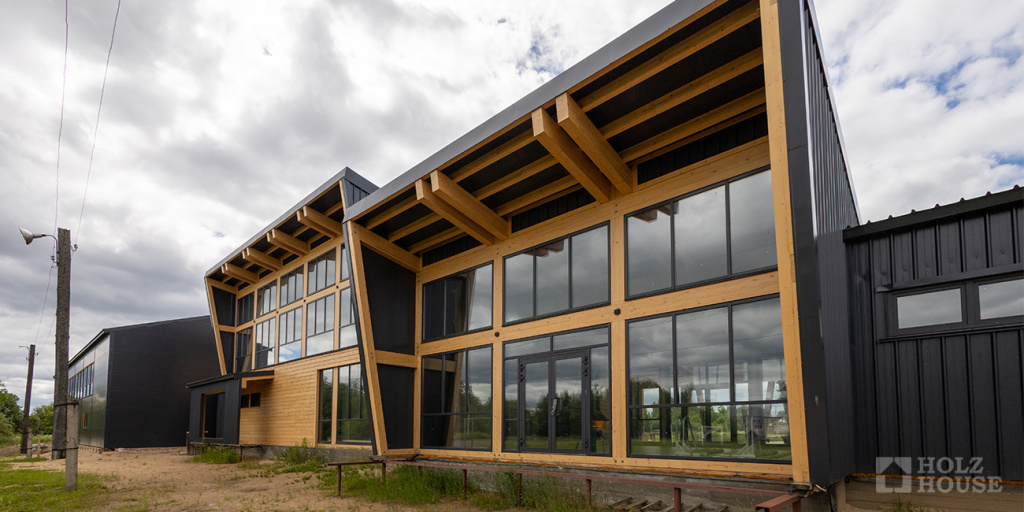 Губернатор Соколов посетил производство Holz House