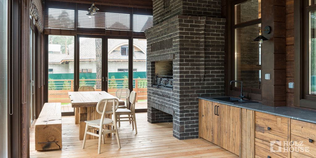  Продаётся коттедж с гаражем 577 м.кв. на участке в Московской области