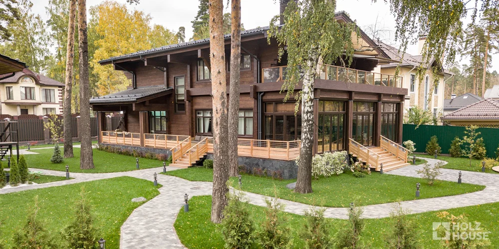 Дорожки на участке частного дома