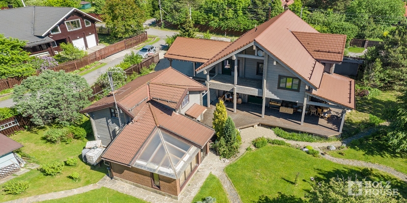 Двухэтажный дом из клееного бруса с террасой и балконом по проекту по проекту Ганновер - фото 2 на сайте Holz House