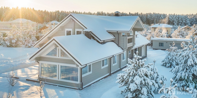 Двухэтажный коттедж с разноуровневой кровлей по проекту Хельсинки - фото 15 на сайте Holz House