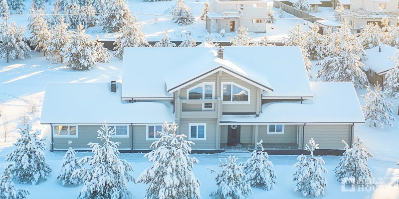 Двухэтажный коттедж с разноуровневой кровлей по проекту Хельсинки - фото 18 на сайте Holz House