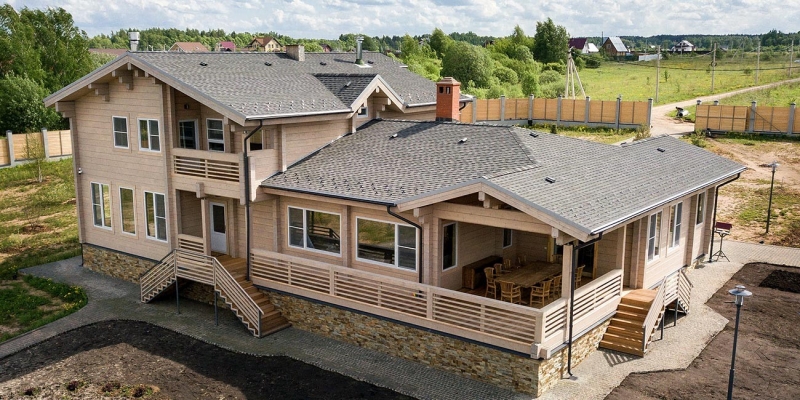 Двухэтажный дом с террасой и балконом по проекту Эра - фото 6 на сайте Holz House