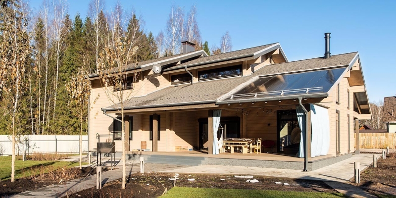 Светлый двухэтажный дом из клееного бруса по проекту Монтелимар- фото 5 на сайте Holz House