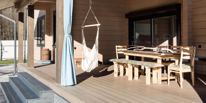 Светлый двухэтажный дом из клееного бруса по проекту Монтелимар- фото 14 на сайте Holz House