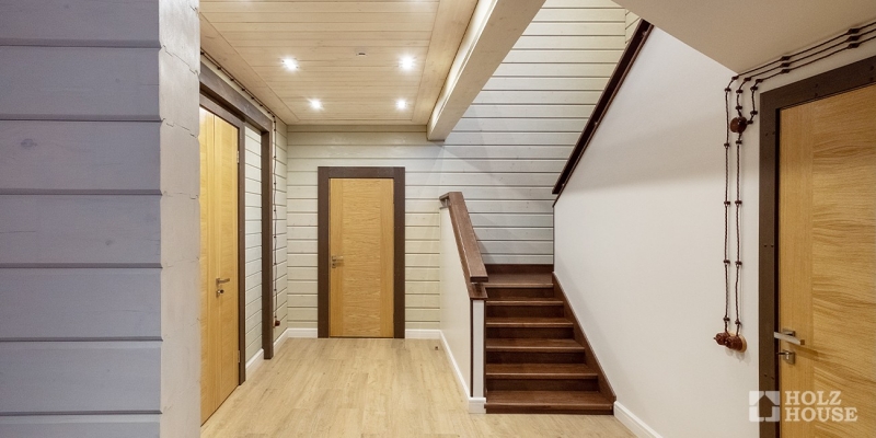 Двухэтажная усадьба из клееного бруса по проекту Пицунда - фото 11 на сайте Holz House