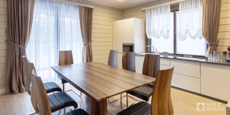 Двухэтажная усадьба из клееного бруса по проекту Пицунда - фото 15 на сайте Holz House