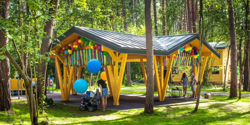 Комплекс зданий из клееного бруса в парке Раздолье - фото 10 на сайте Holz House