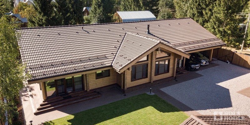 Одноэтажный дом из клееного бруса с гаражом и верандой по проекту Толедо - фото 3 на сайте Holz House