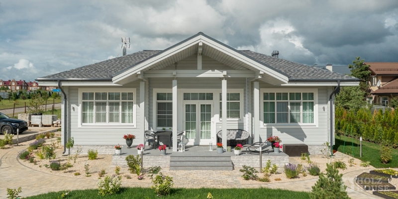 Одноэтажный дом в скандинавском стиле с верандой по проекту Турку - фото 3 на сайте Holz House