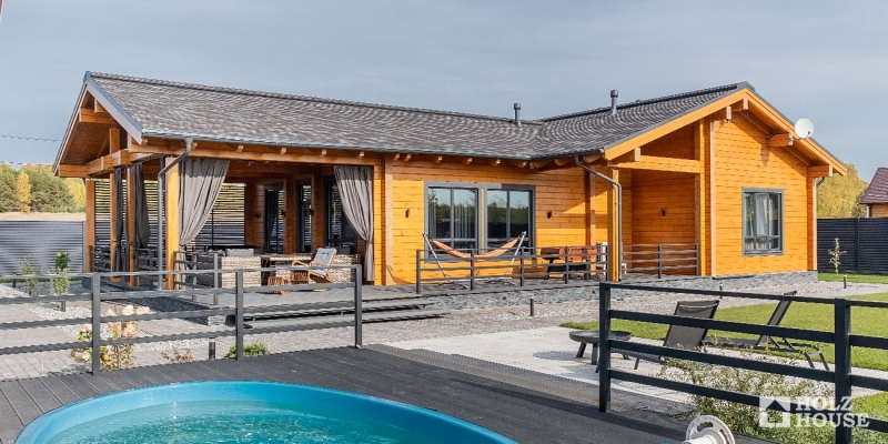 Одноэтажный дом с террасой в скандинавском стиле по проекту Веллингтон - фото 4 на сайте Holz House