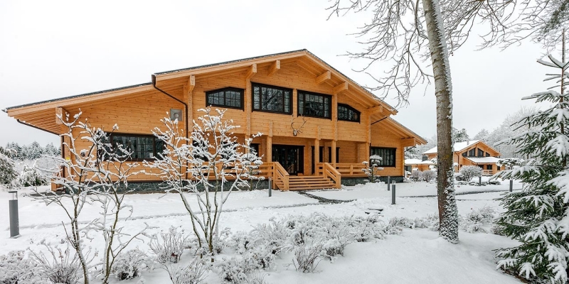 Загородная резиденция в стиле шале Охотничий клуб - фото 2 на сайте Holz House